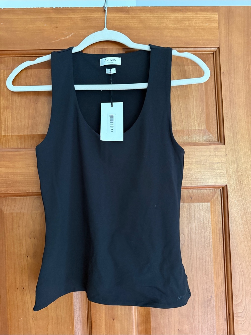 Aritzia Black Scoop Neck Sleeveless Tank